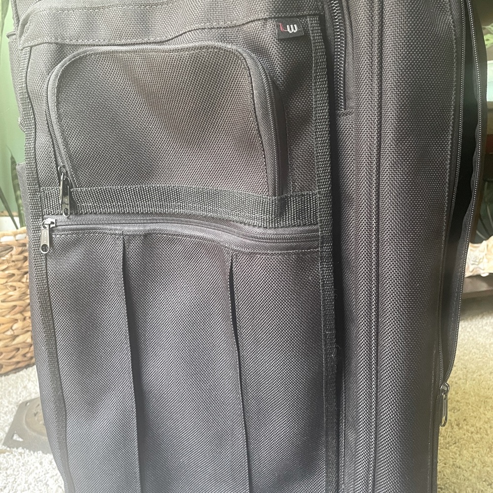 Luggage Works 26” Flight Crew rolling luggage